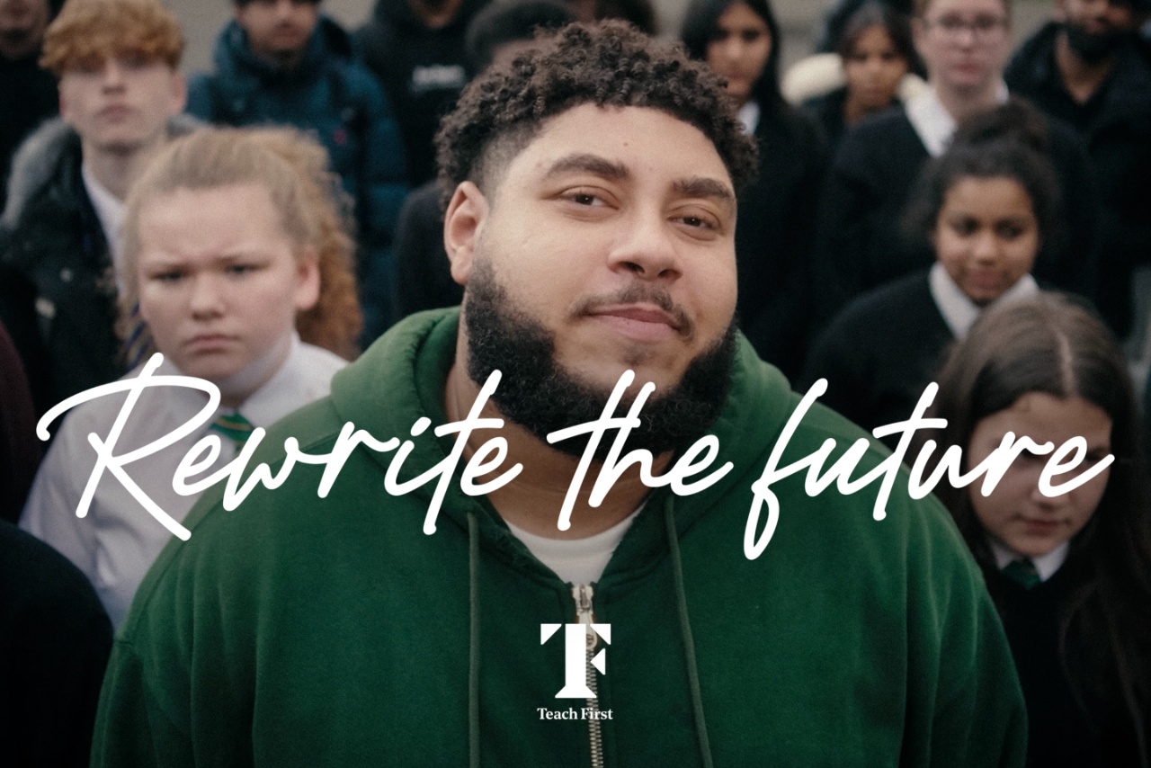 Big Zuu with school kids