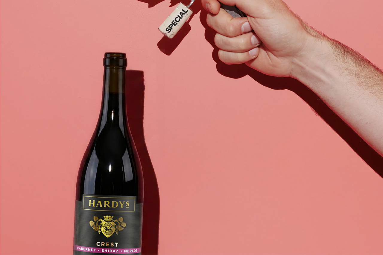 Hardys Wine bottle